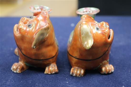A pair of Canton porcelain shi shi, 4.75in.